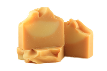 Load image into Gallery viewer, Bumble and Butter Beeswax and Lemongrass Body &amp; Shampoo Bar
